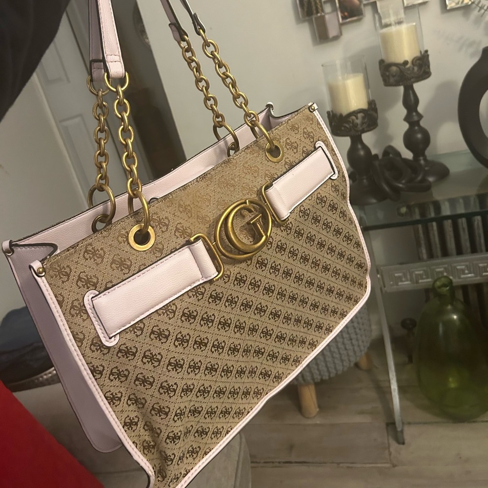 GUESS TOTE BAG